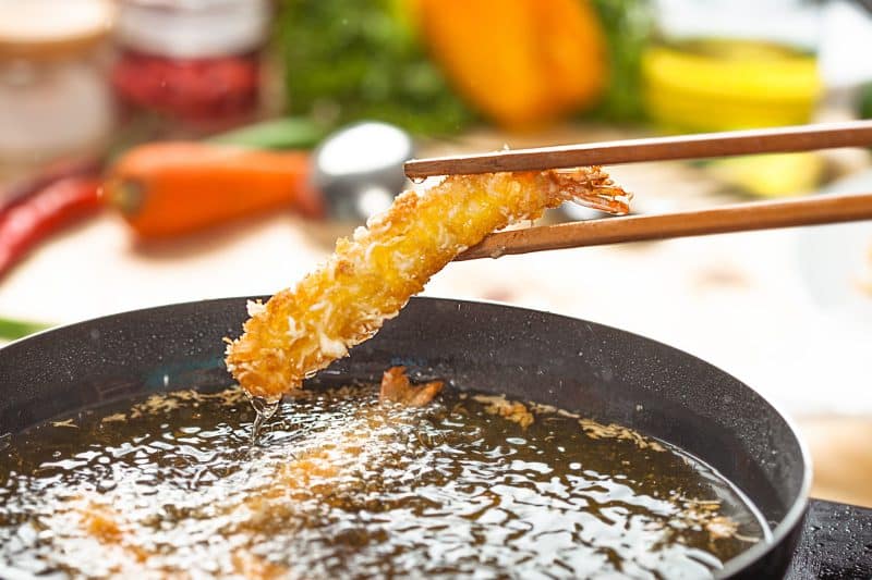 用大量油煎炸和翻炒的菜肴
